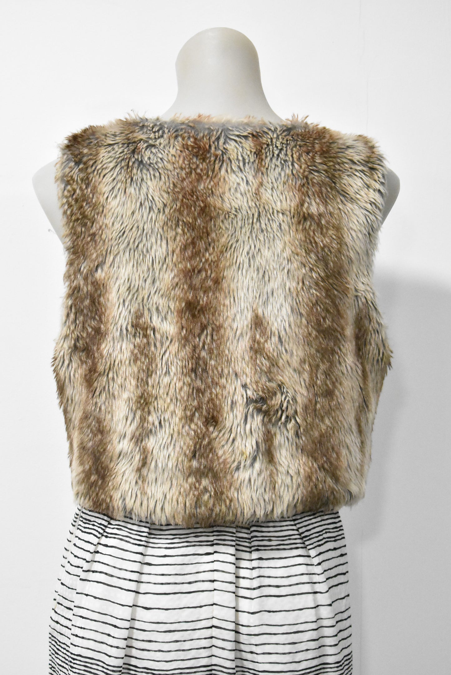 Coco Latte faux fur, lined vest, 8