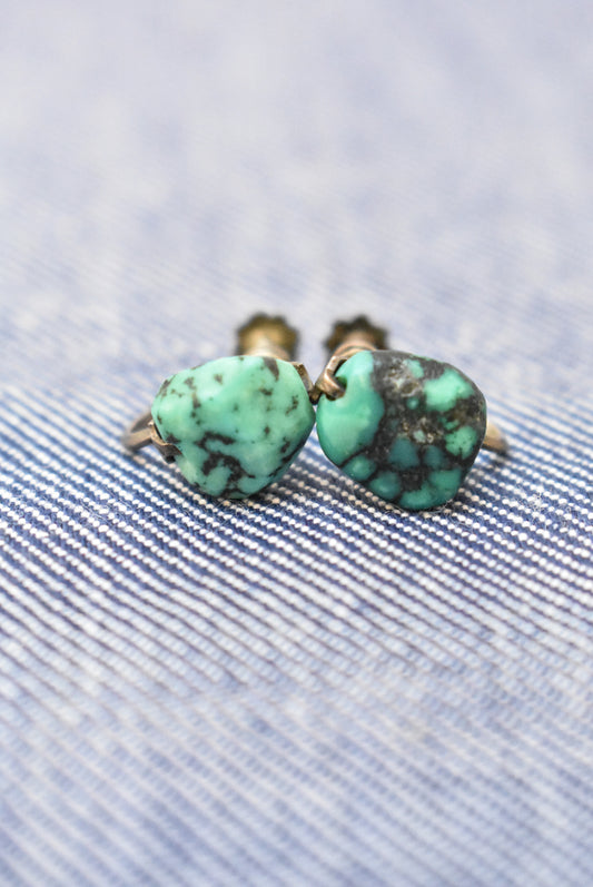 Vintage turquoise screw-on earrings