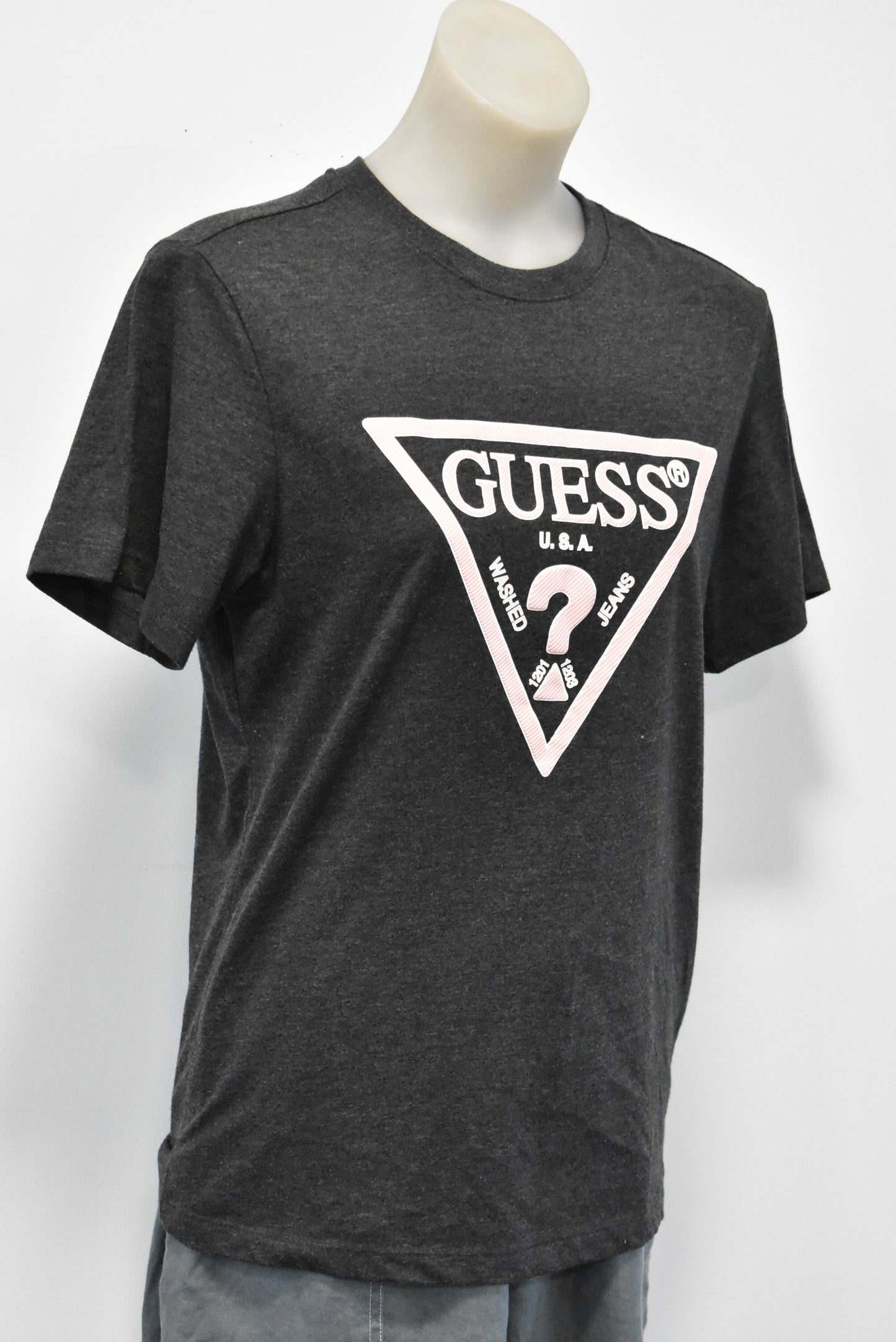 Guess dark grey cotton blend t-shirt, M