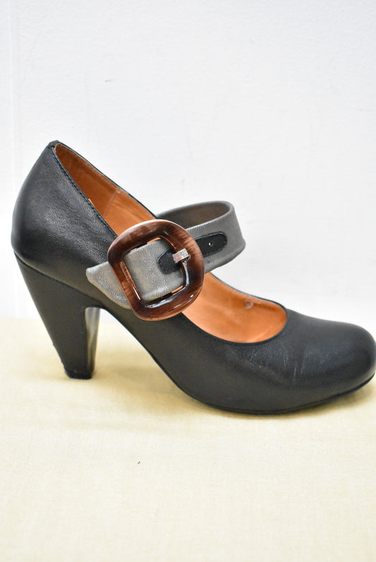 Addiction buckled and heeled Mary Janes, 37