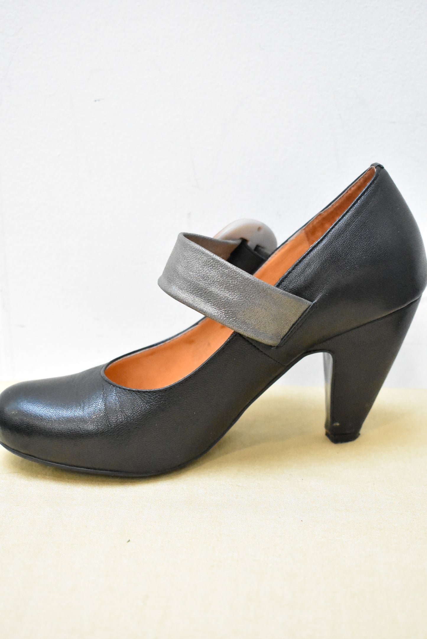 Addiction buckled and heeled Mary Janes, 37