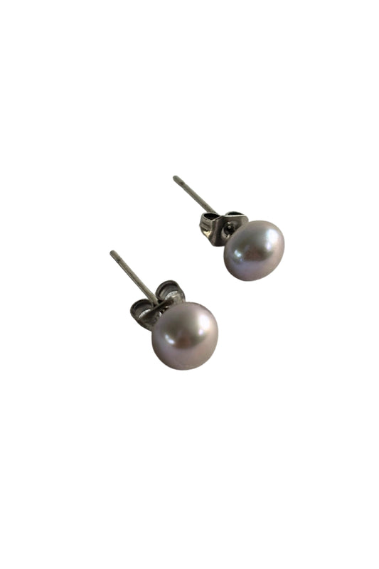Silver pearl 925 silver stud earrings