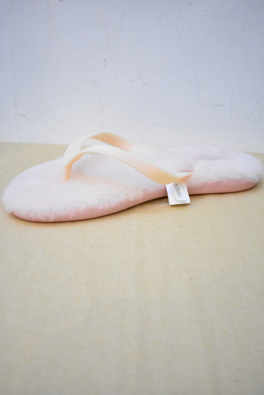 Ugg fluffy jandal slippers, L (NWT)