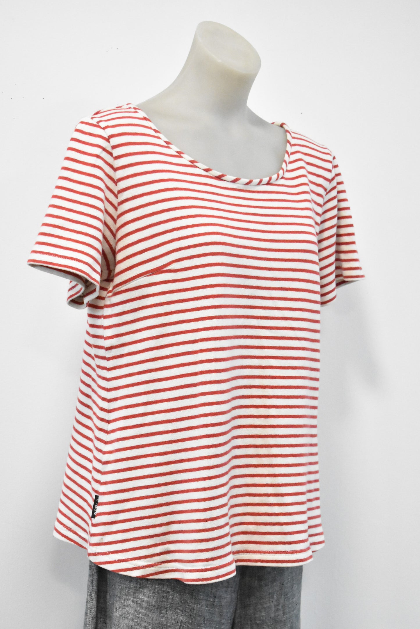 World NZ made pure cotton striped tee, S/M