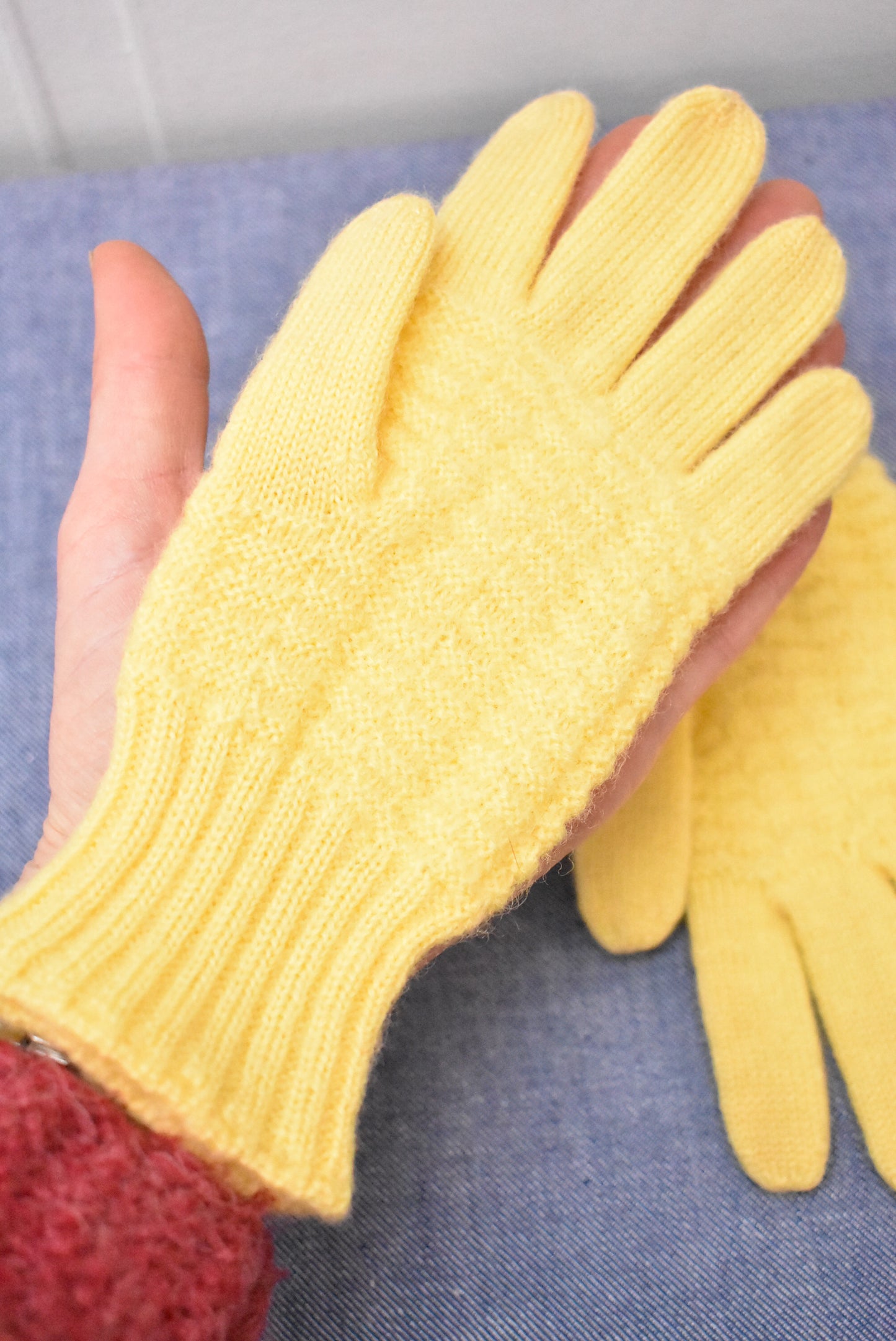 Yellow wool cable knit gloves, XS/Teen