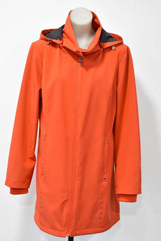 Moke water resistant, breathable, wind protective outer shell, M