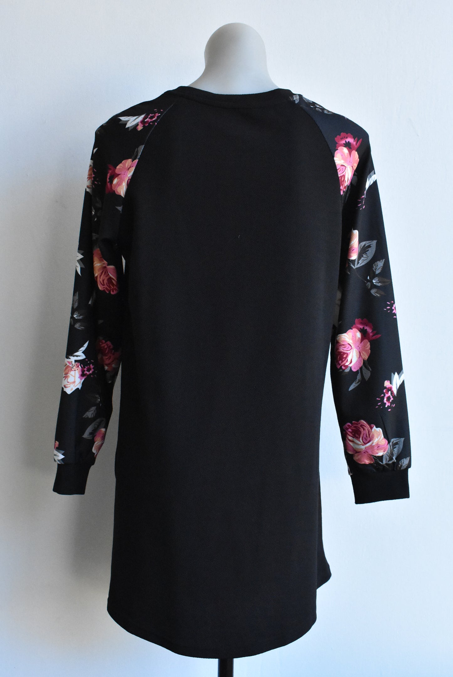 Black floral-sleeved dress/longline top, 14