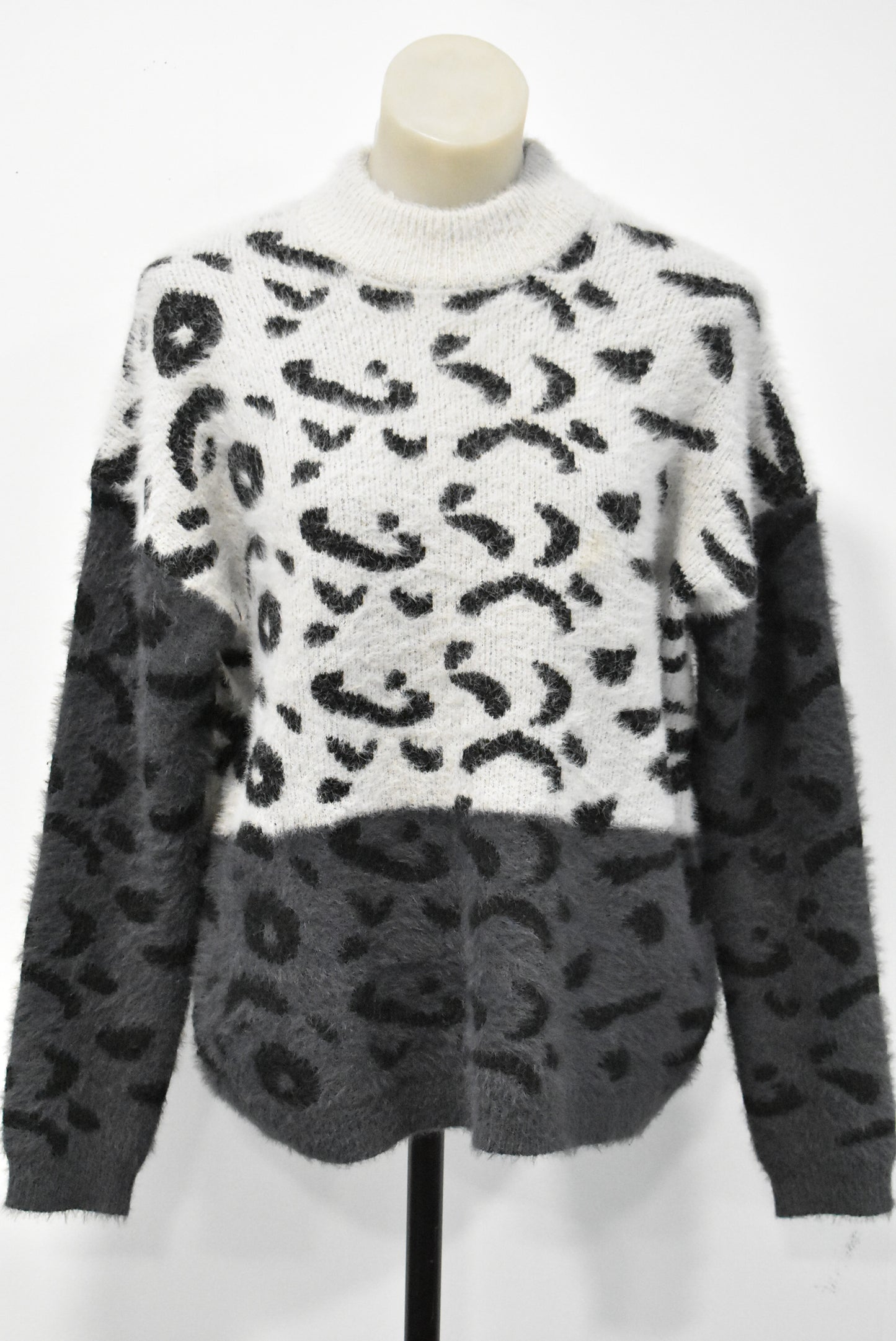 Only animal-ish fuzzy jumper, L