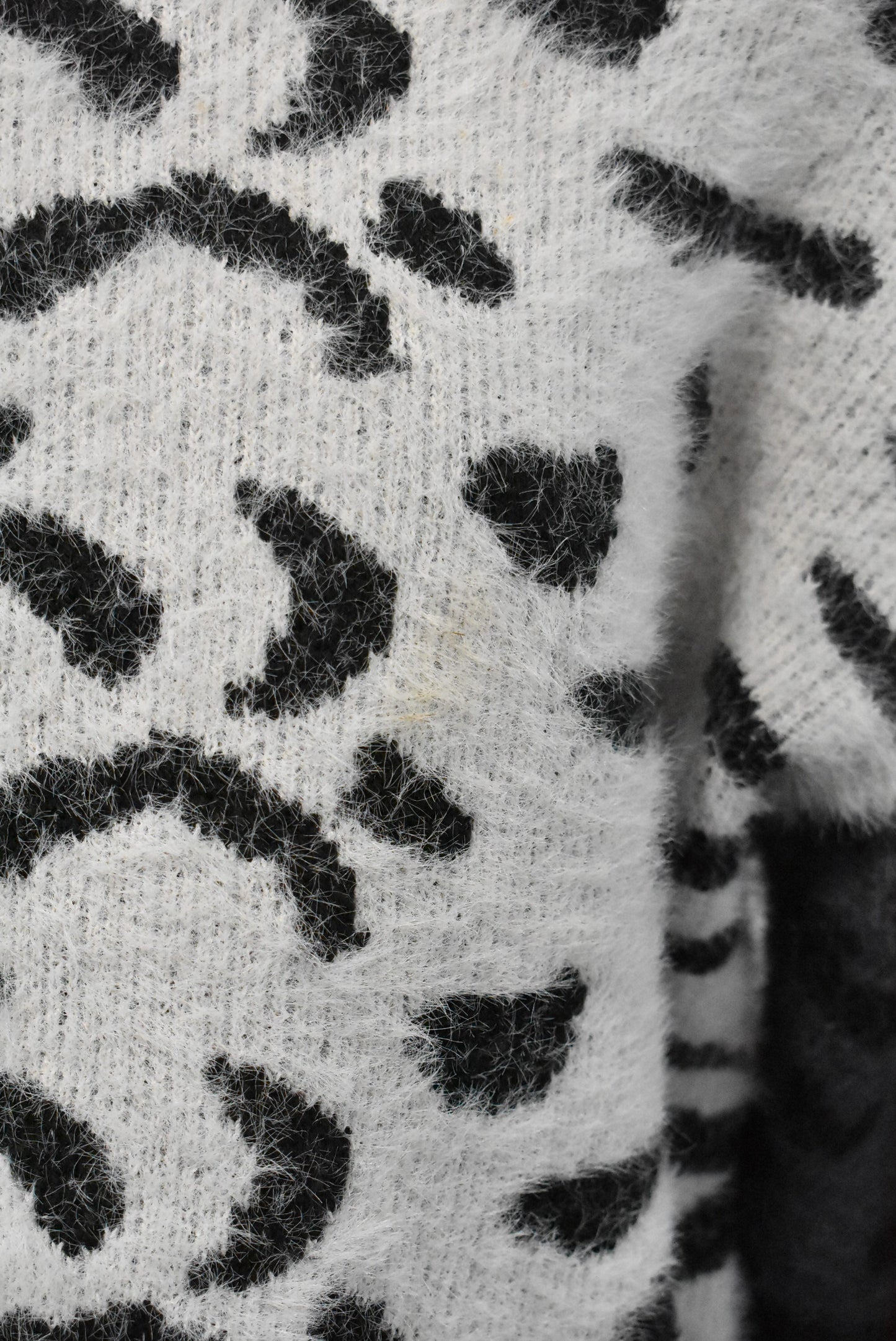 Only animal-ish fuzzy jumper, L