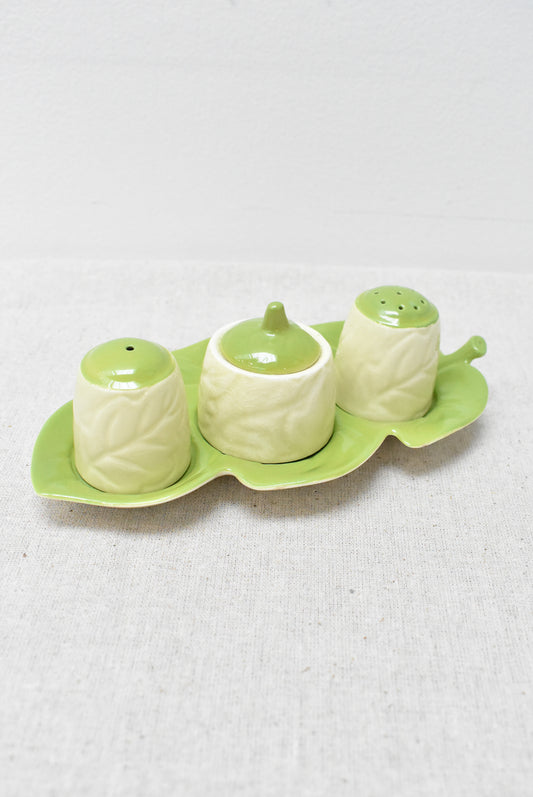 Carltonware ceramic leaf set