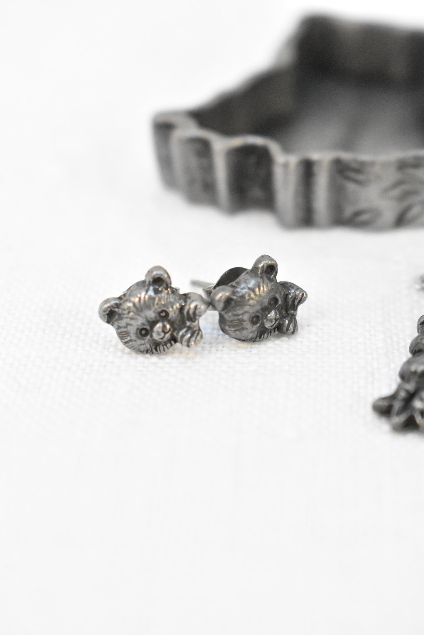 Pewter teddy bear set, earrings, brooch and pendant in a box