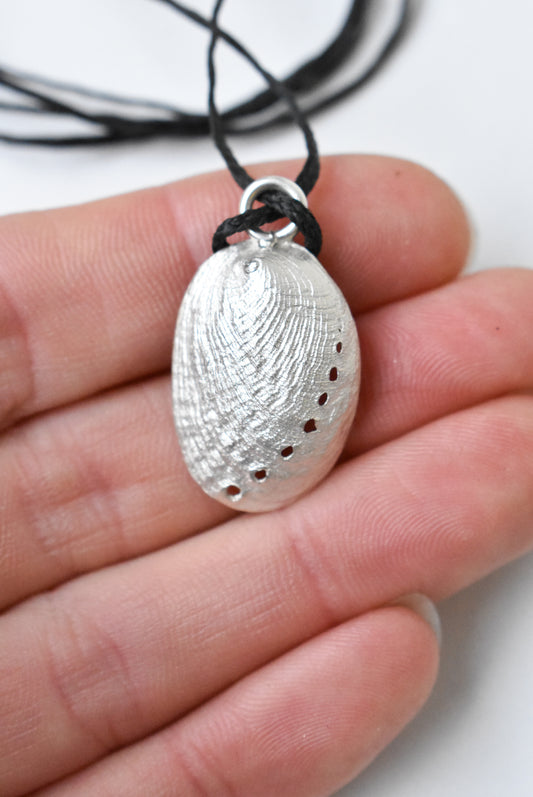 Bob Wyber 925 silver paua pendant necklace