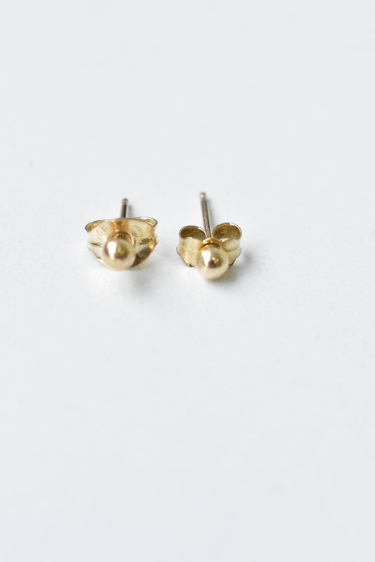 Tiny 14ct gold stud earrings