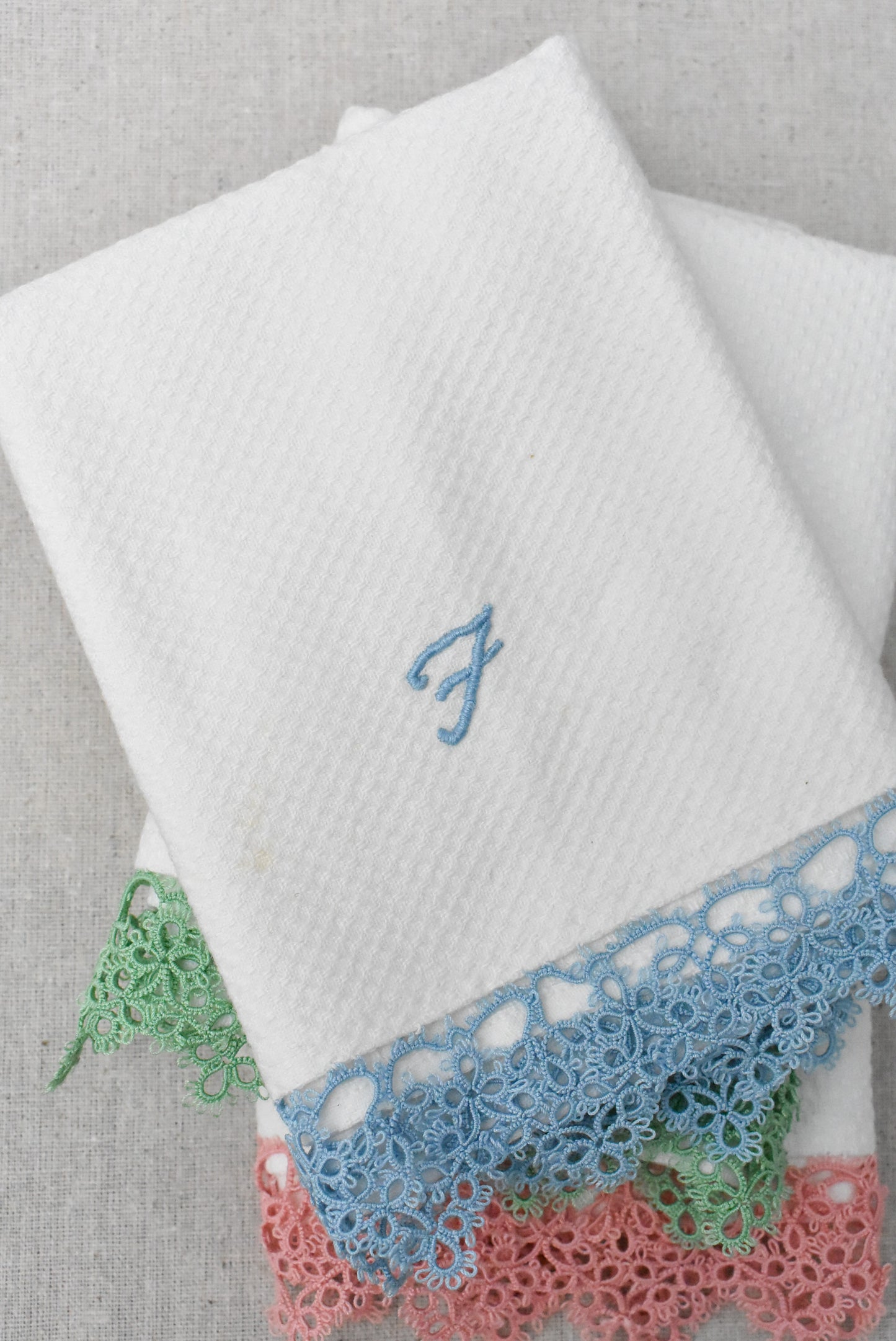 Set of 3 vintage hand towels