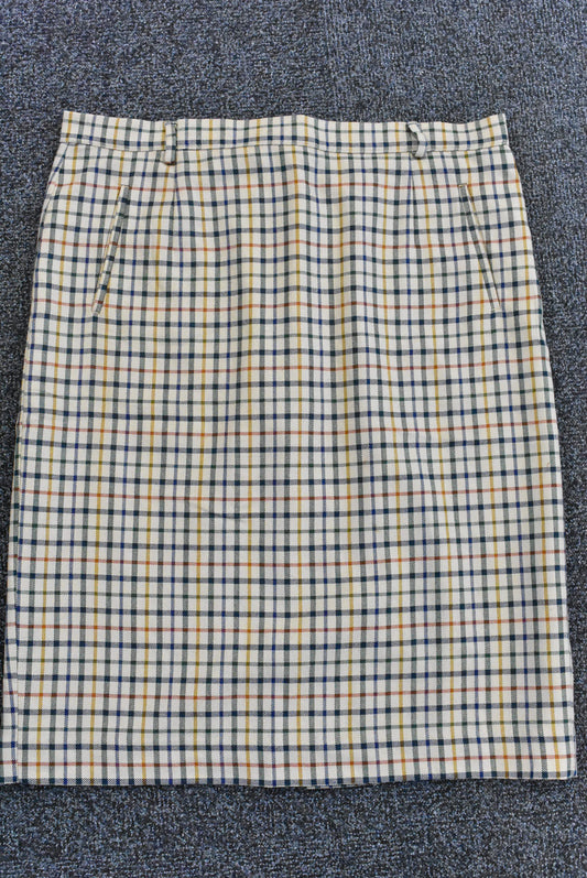 Daks London wool/silk skirt, Burberry like fabric, 18