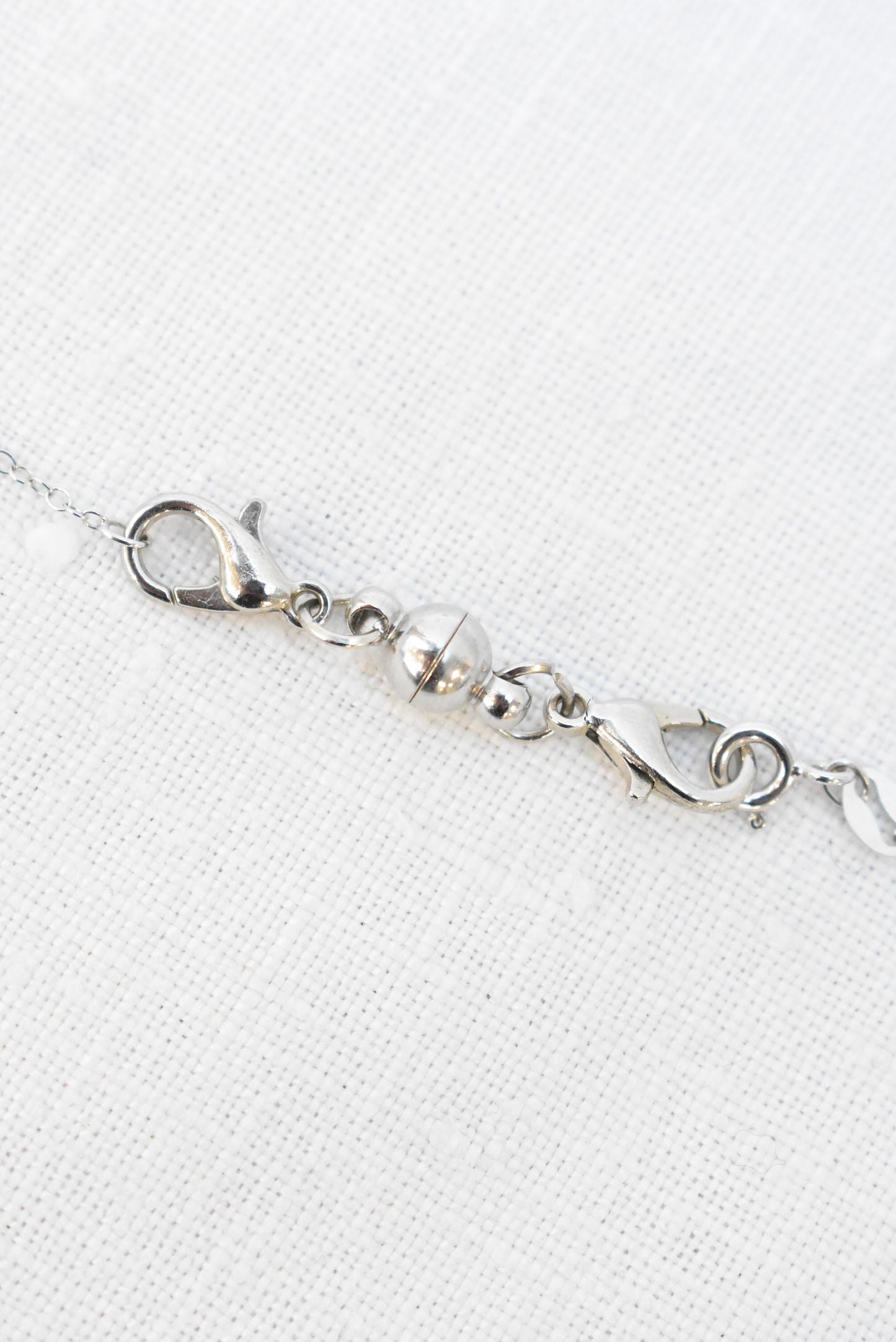 Silver and sparkles pendant and chain with magnetic clasp