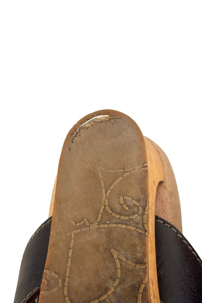 Brown leather sandals, 36