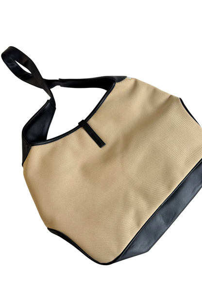 Creamy canvas shoulder bag