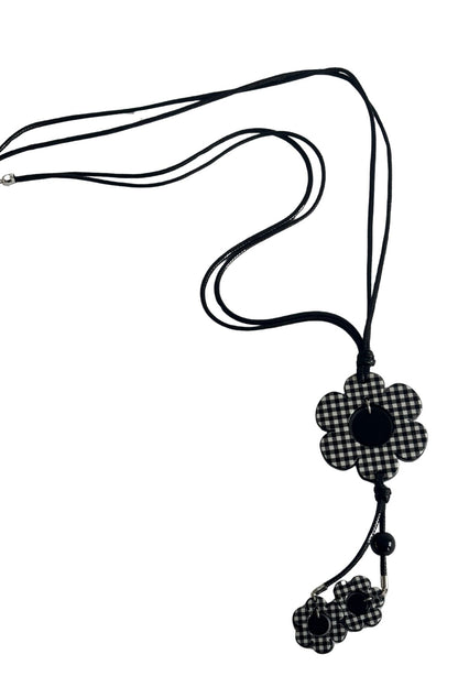 Checkered flowers statement necklace