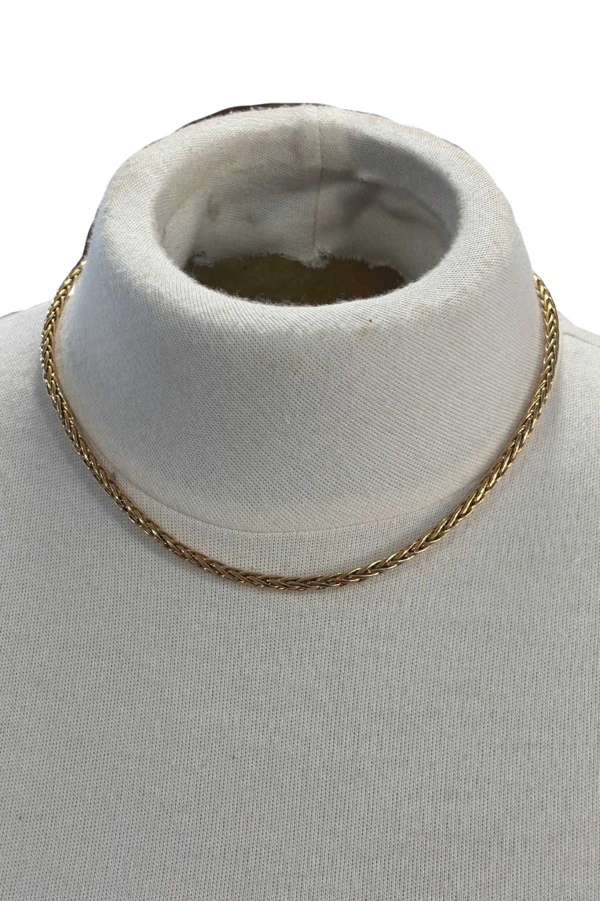 9ct Gold beautifully made braided chain necklace 9.59g