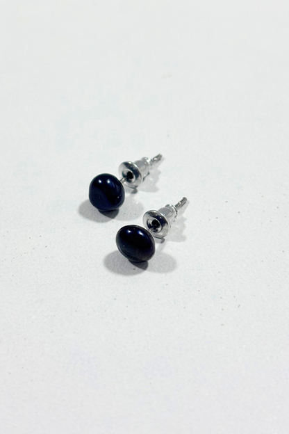 Pearl + 925 silver stud earrings