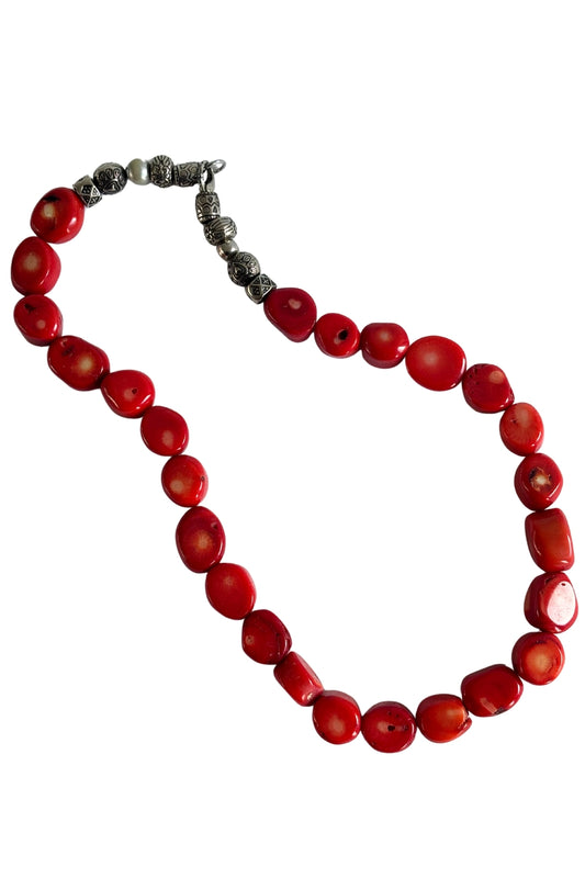 Chunky coral beaded necklace