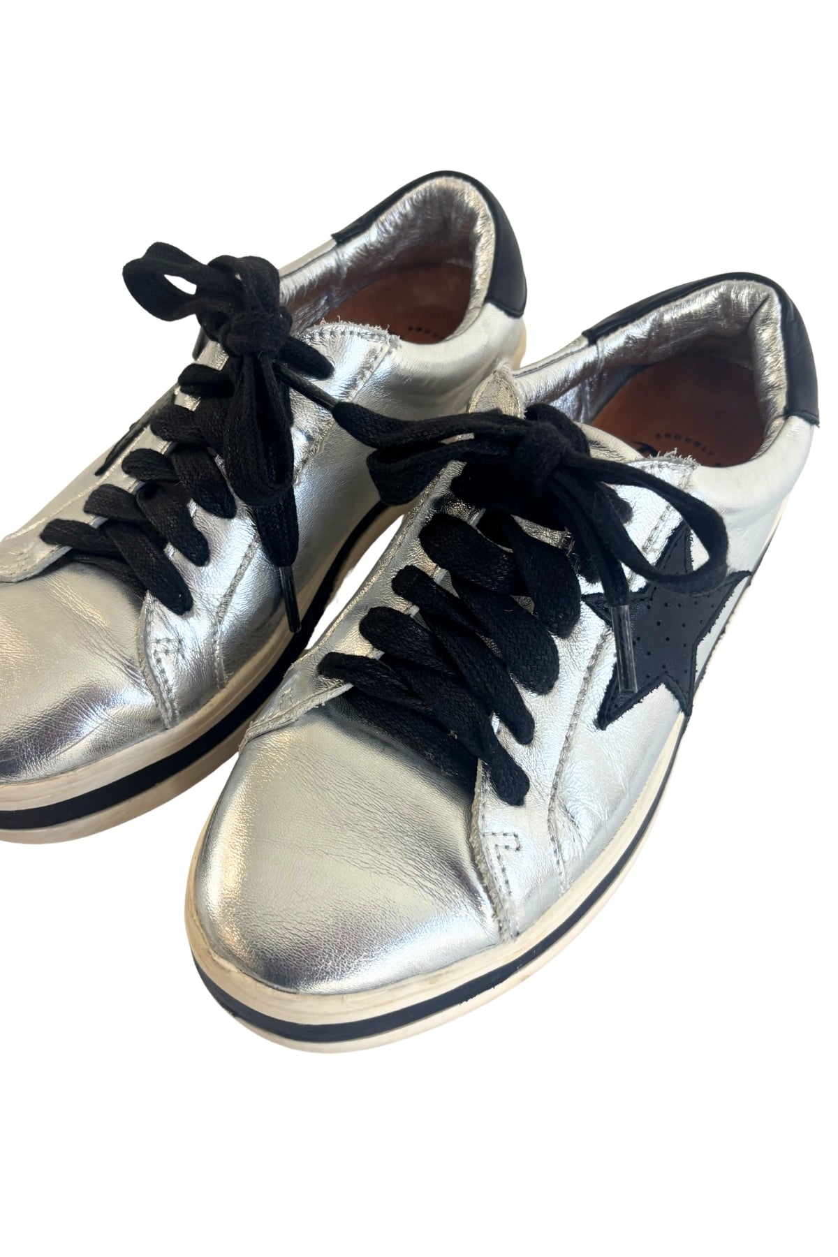 Deuce proudly NZ silver star sneakers, 36