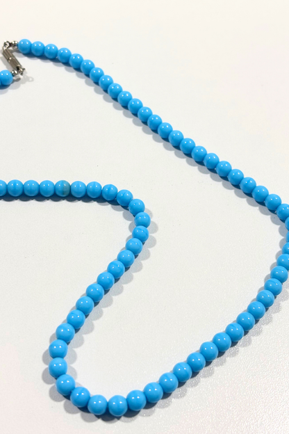 Vintage blue glass beaded necklace
