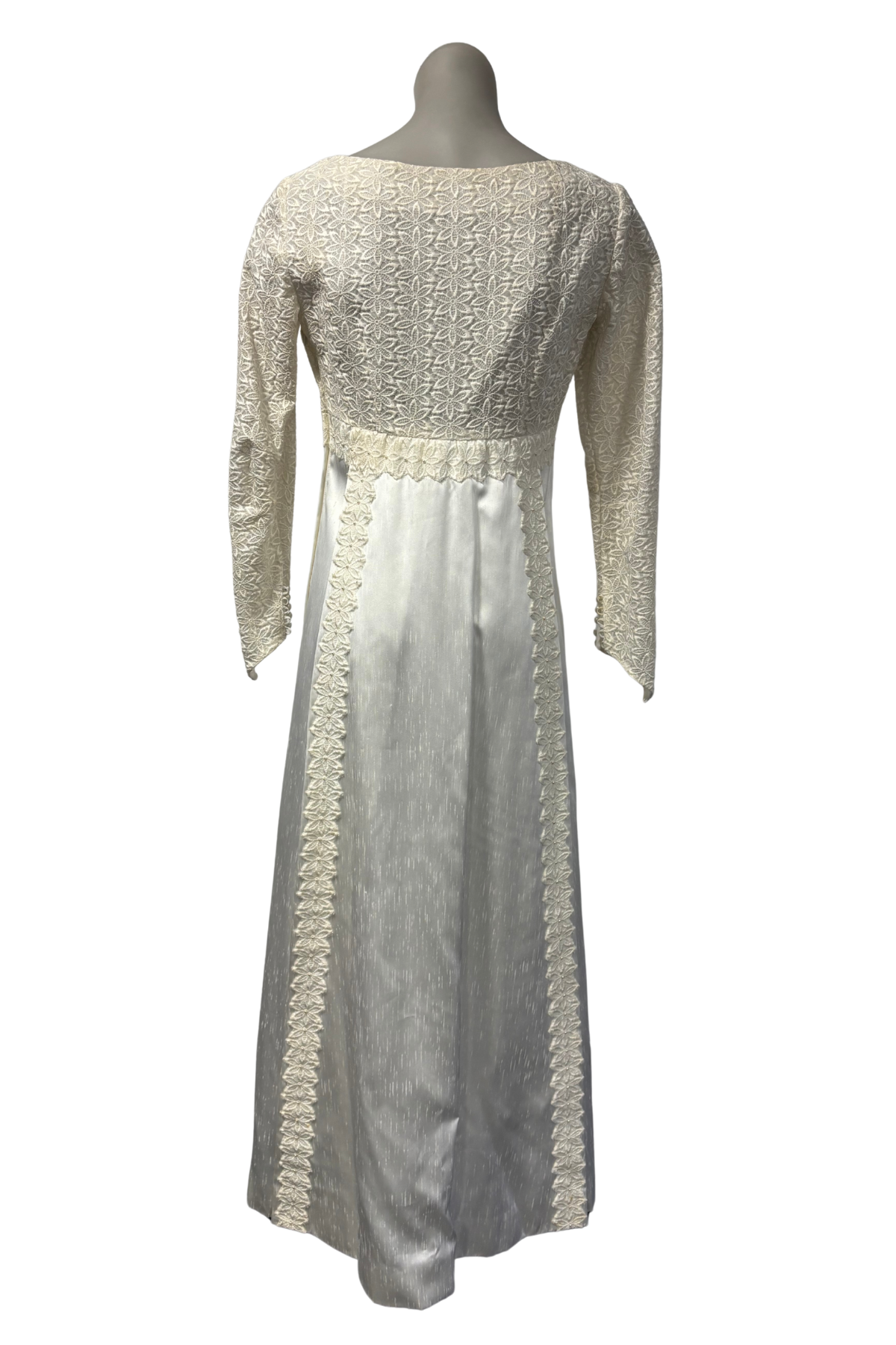 1960/70's Beautifully simple A-line wedding dress, S