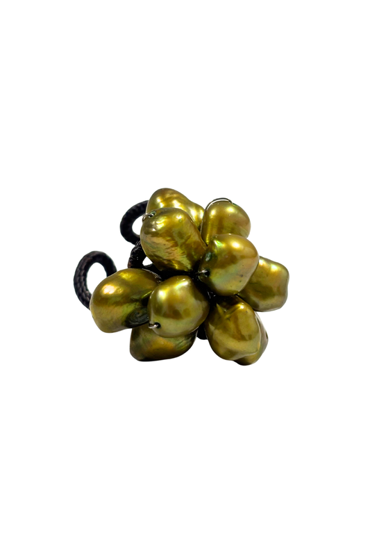 Pearl cluster ring
