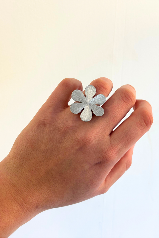 Large flower ring