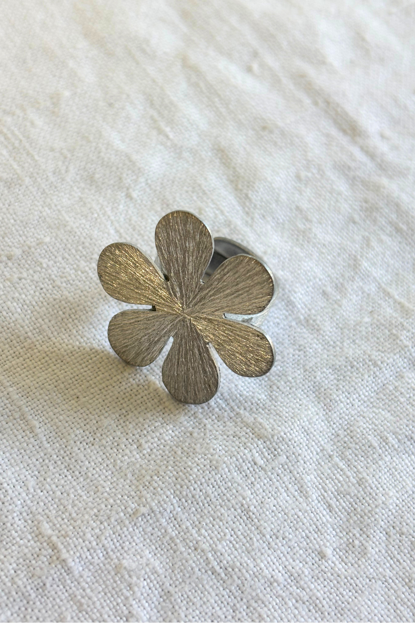 Large flower ring