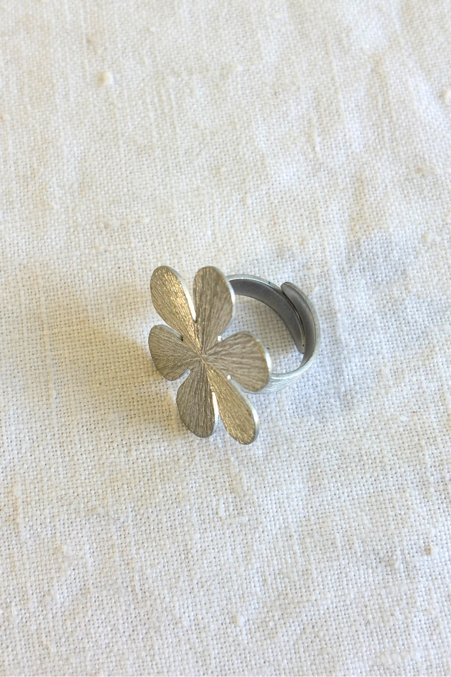 Large flower ring