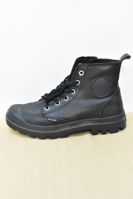Palladium black leather upper rubber bottom boots