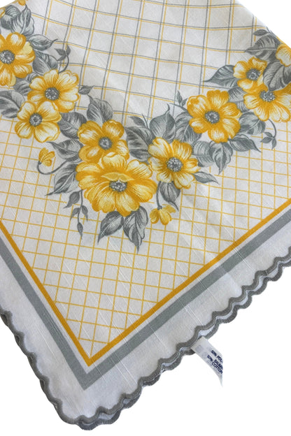Vintage yellow flowers square tablecloth