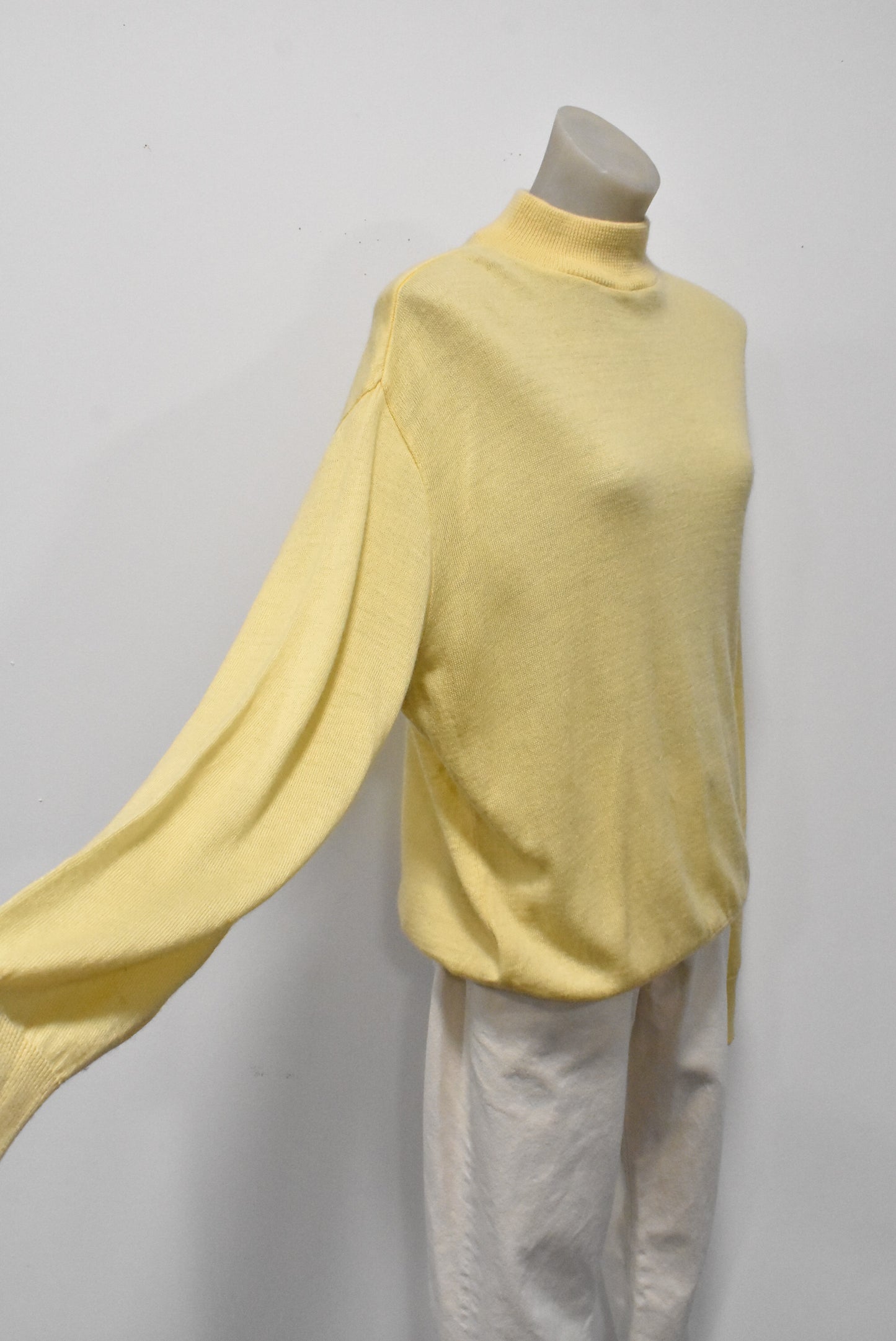 Design Knitwear NZ made 100% wool knit jumper, L