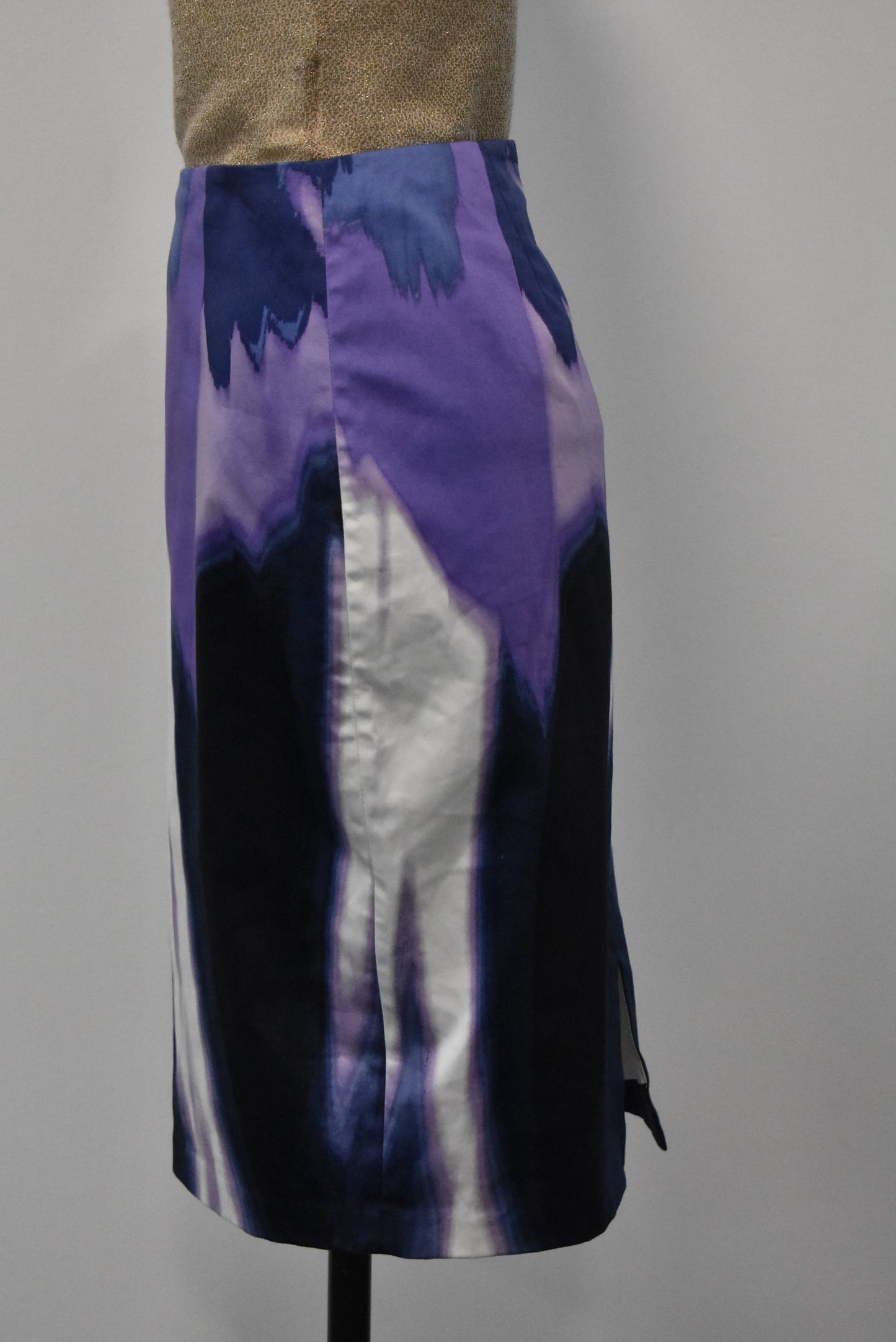 Tahari skirt, new, lined size 18 (large)