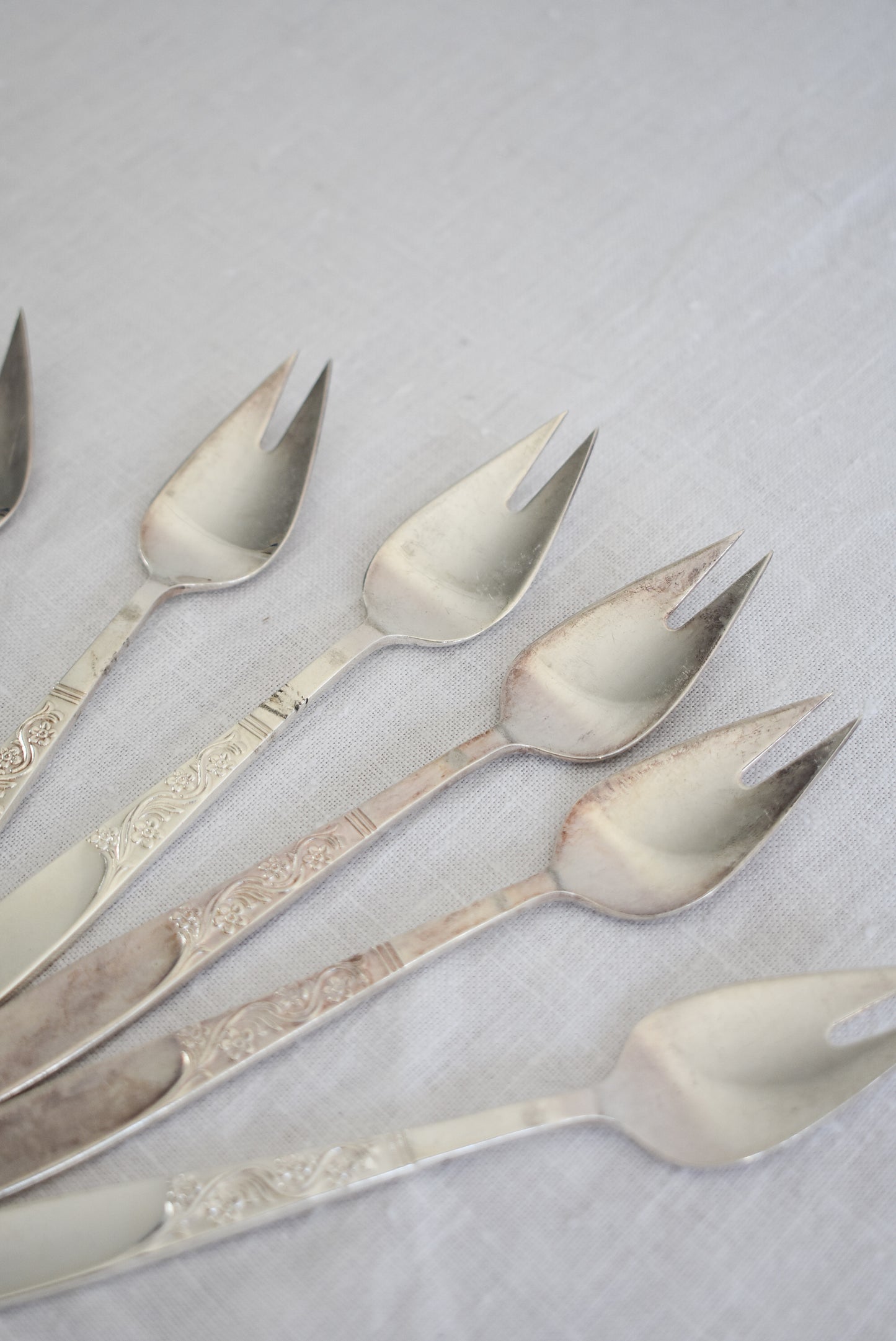 Grosvenor Christine EPNS sporks floral detail, set of 6