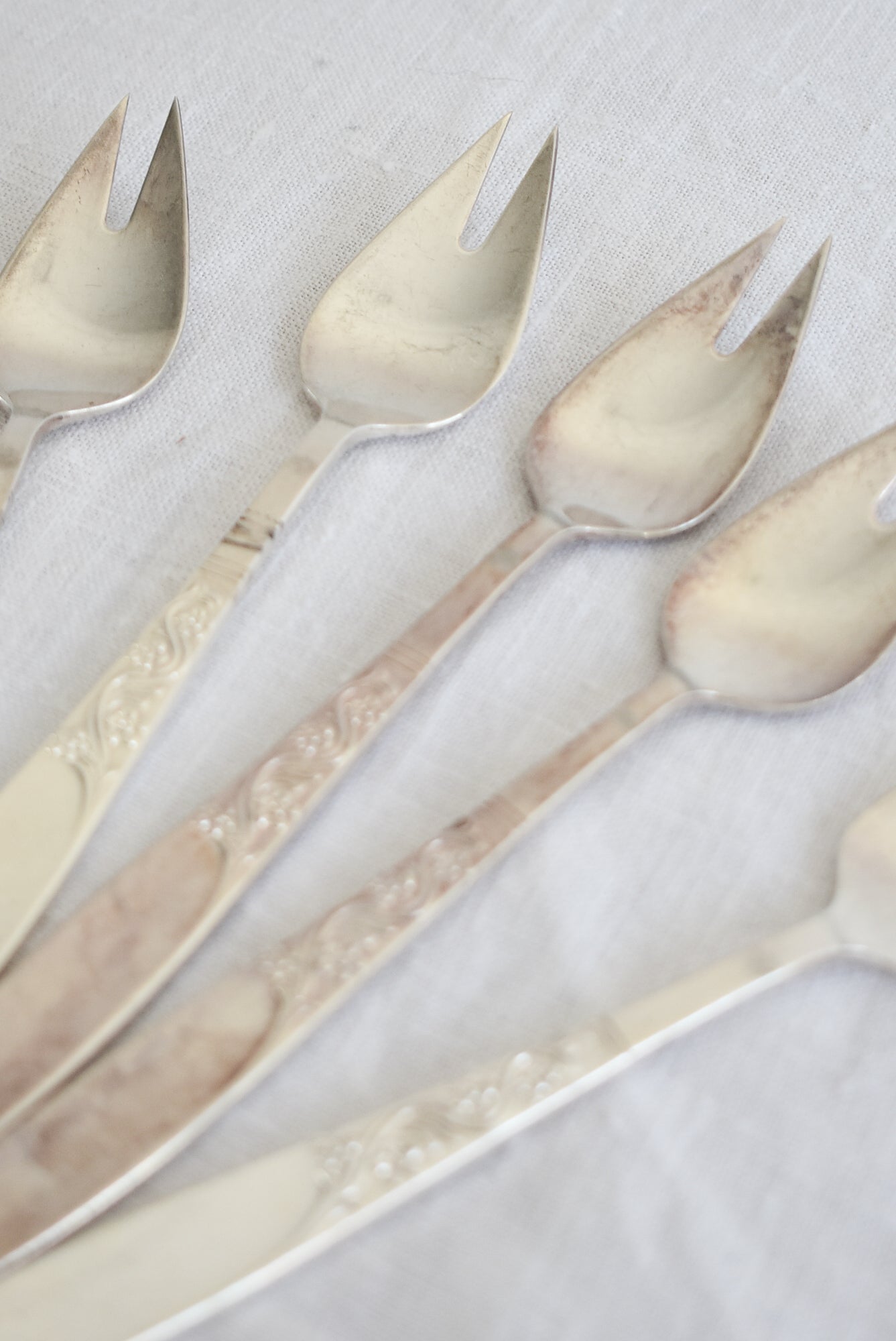 Grosvenor Christine EPNS sporks floral detail, set of 6