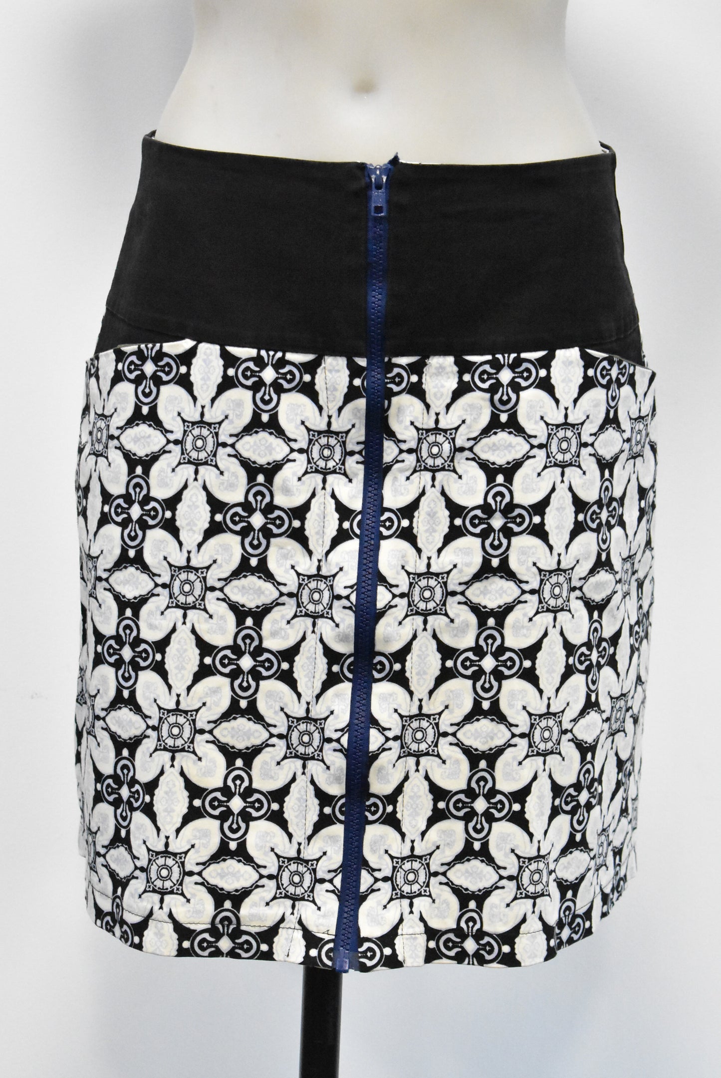 Scintilla black and blue skirt, 10