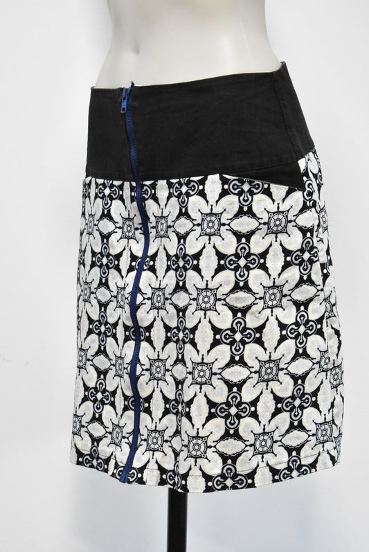 Scintilla black and blue skirt, 10