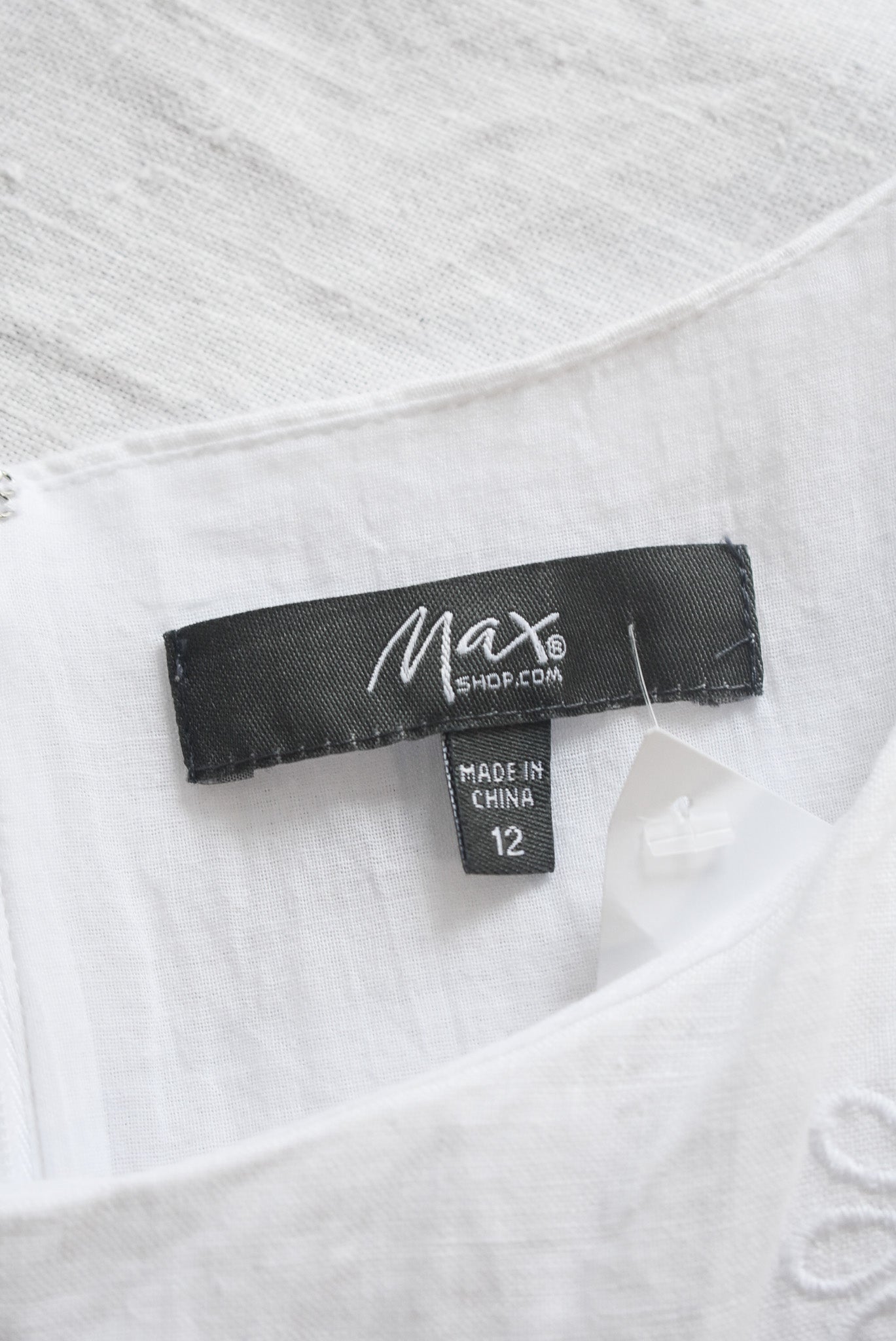 Max white linen dress, 12