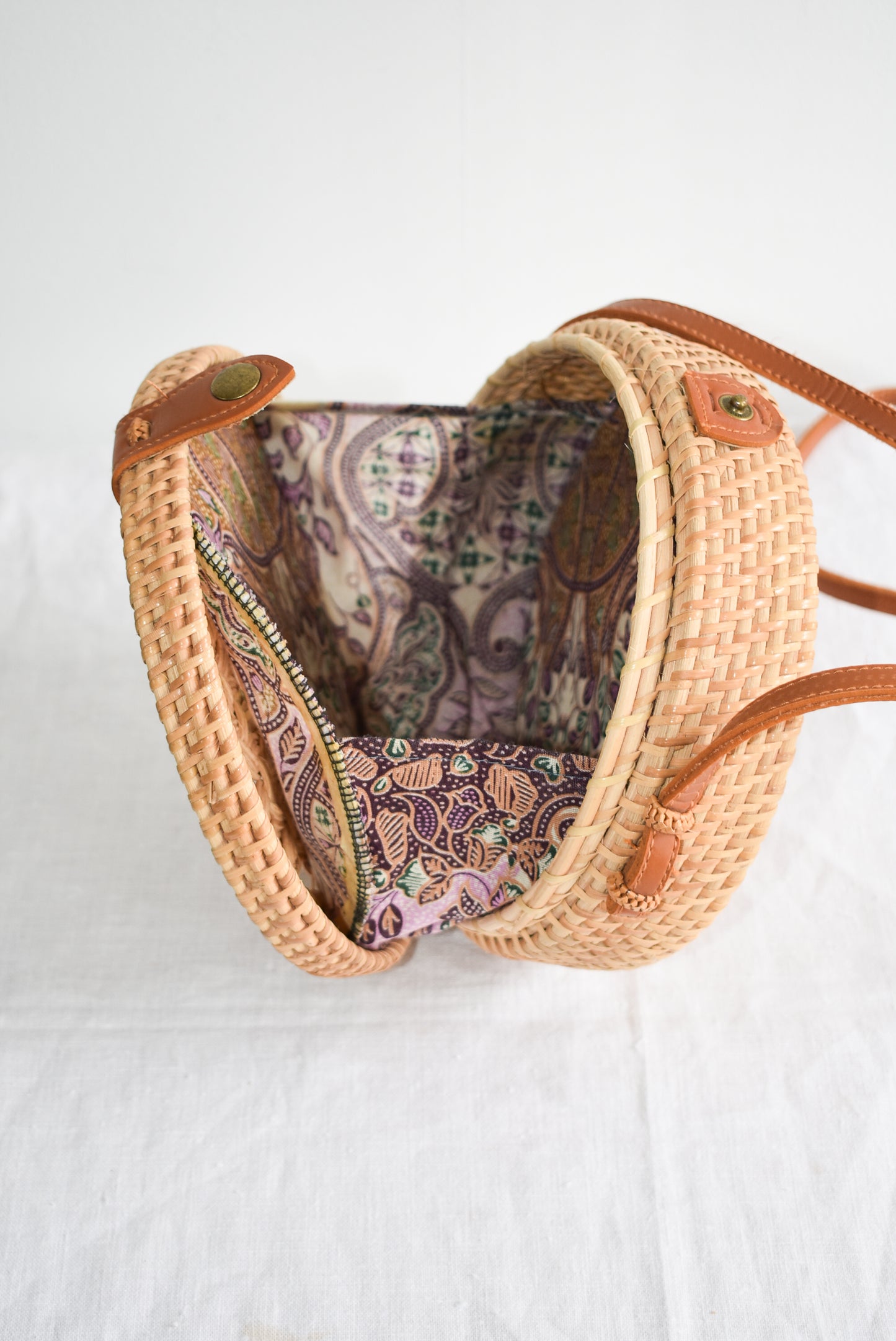 Summer vibes round rattan bag