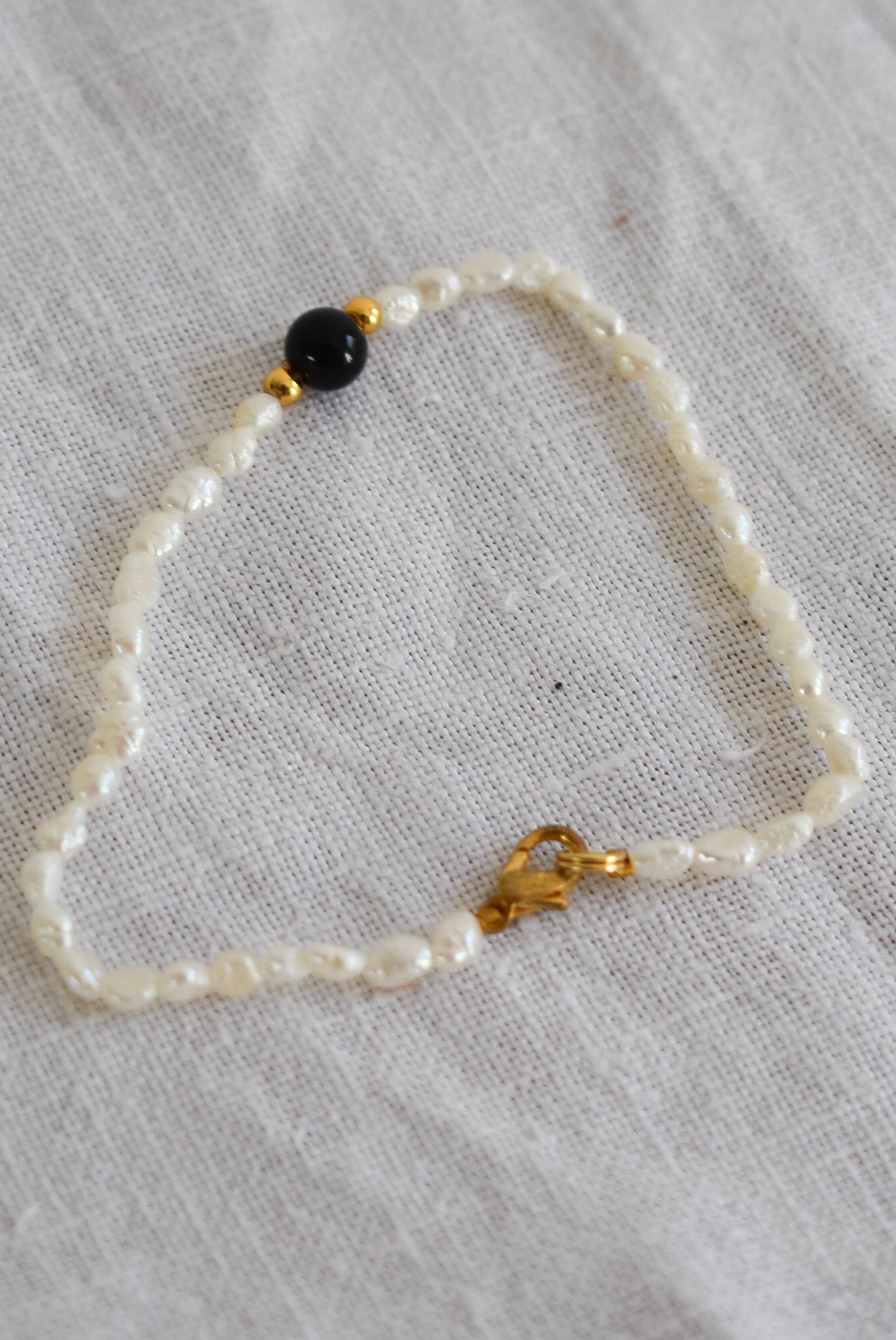 Pearl & Onyx bracelet