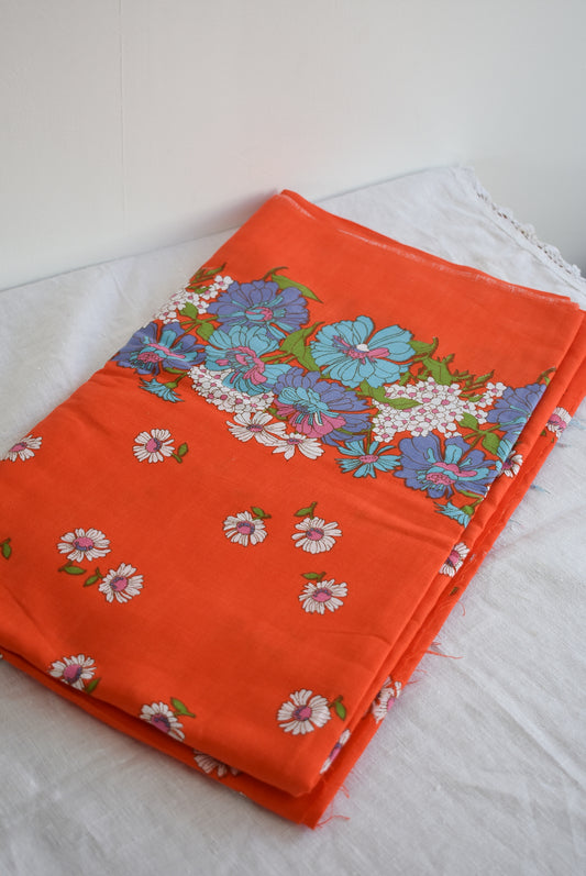 Vintage linen blend floral fabric, 90cm x 4m