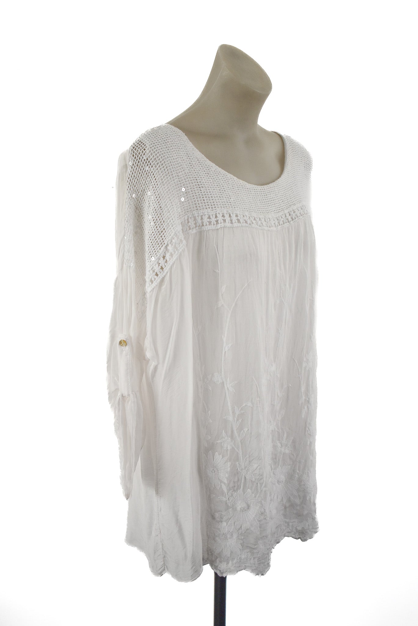 Italian Affair gorgeous sequin embroidered flowy blouse, L