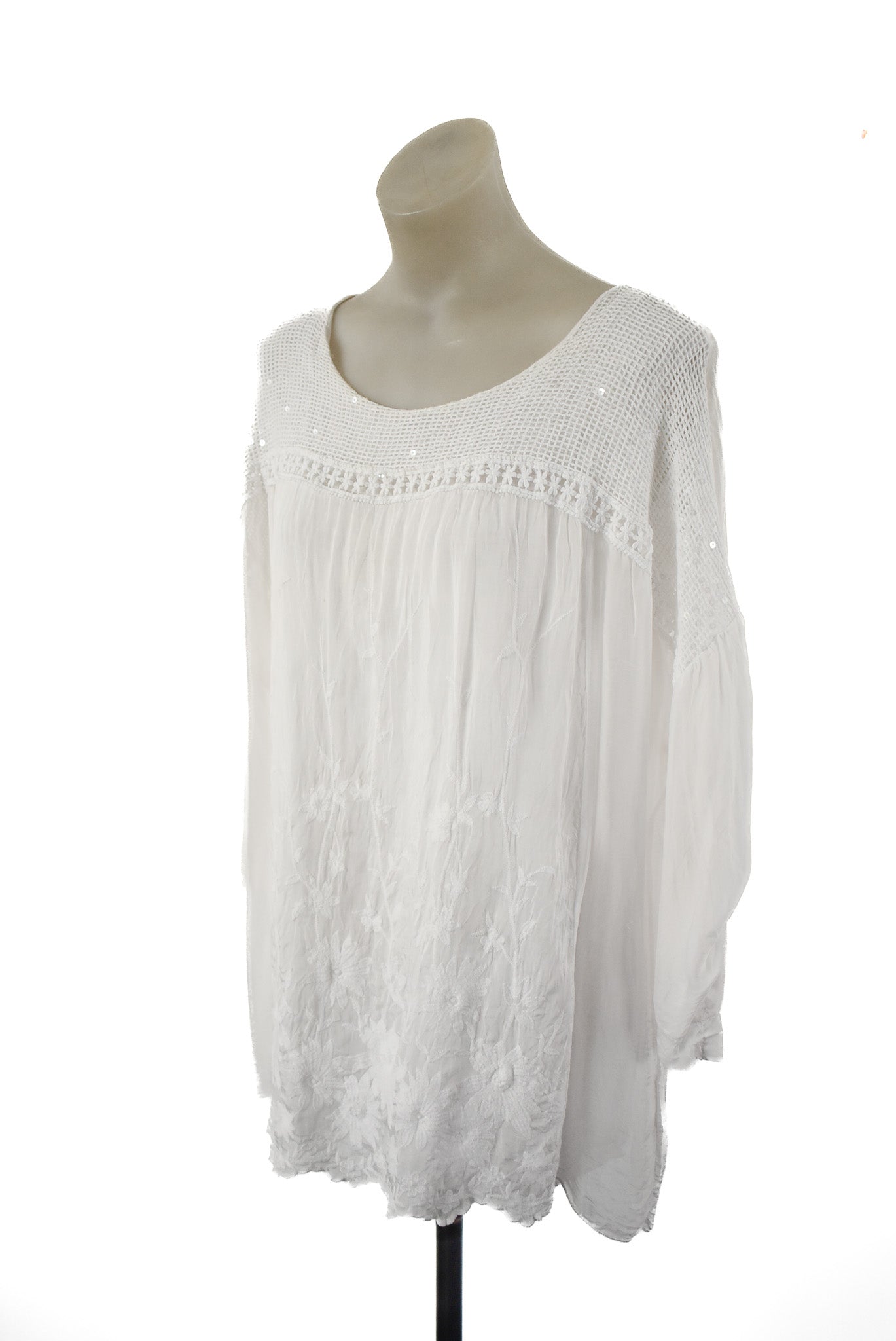 Italian Affair gorgeous sequin embroidered flowy blouse, L