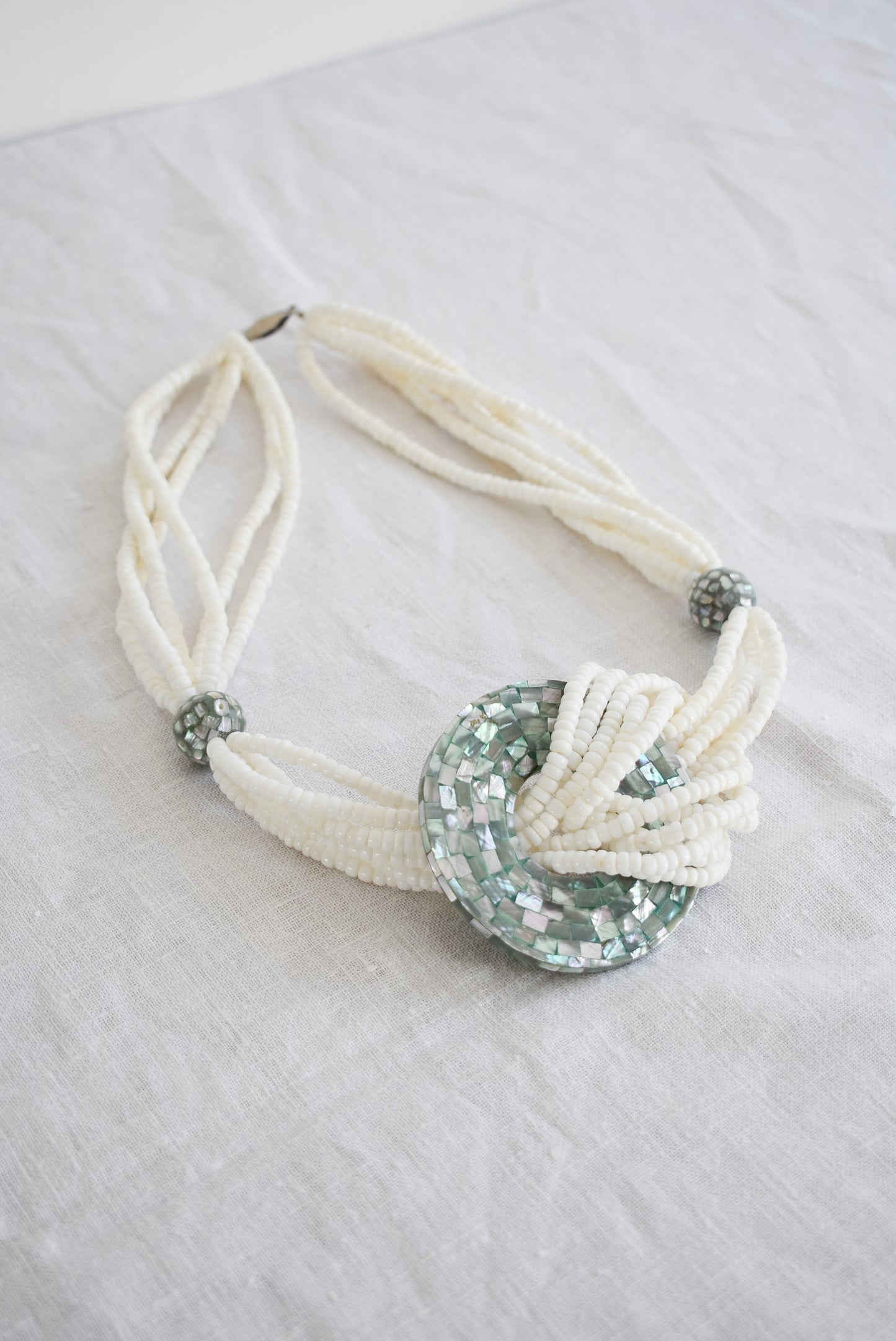 Amazing chunky shell beaded necklace