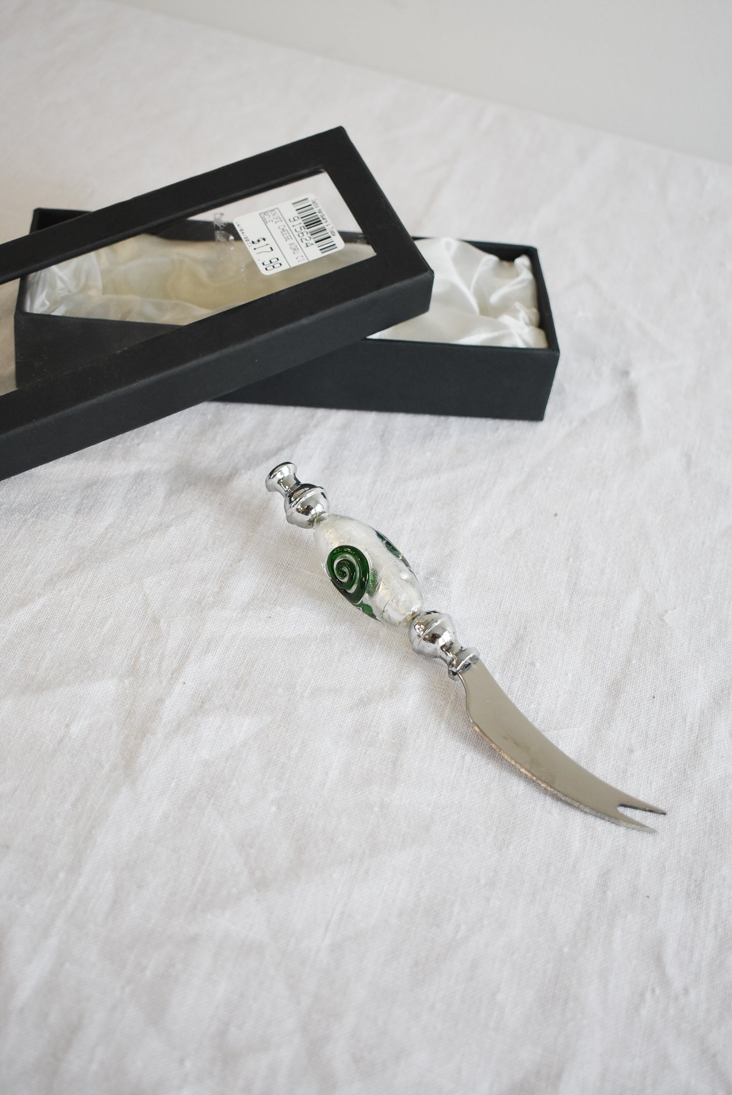 Smashing Art Glass Koru cheese knife