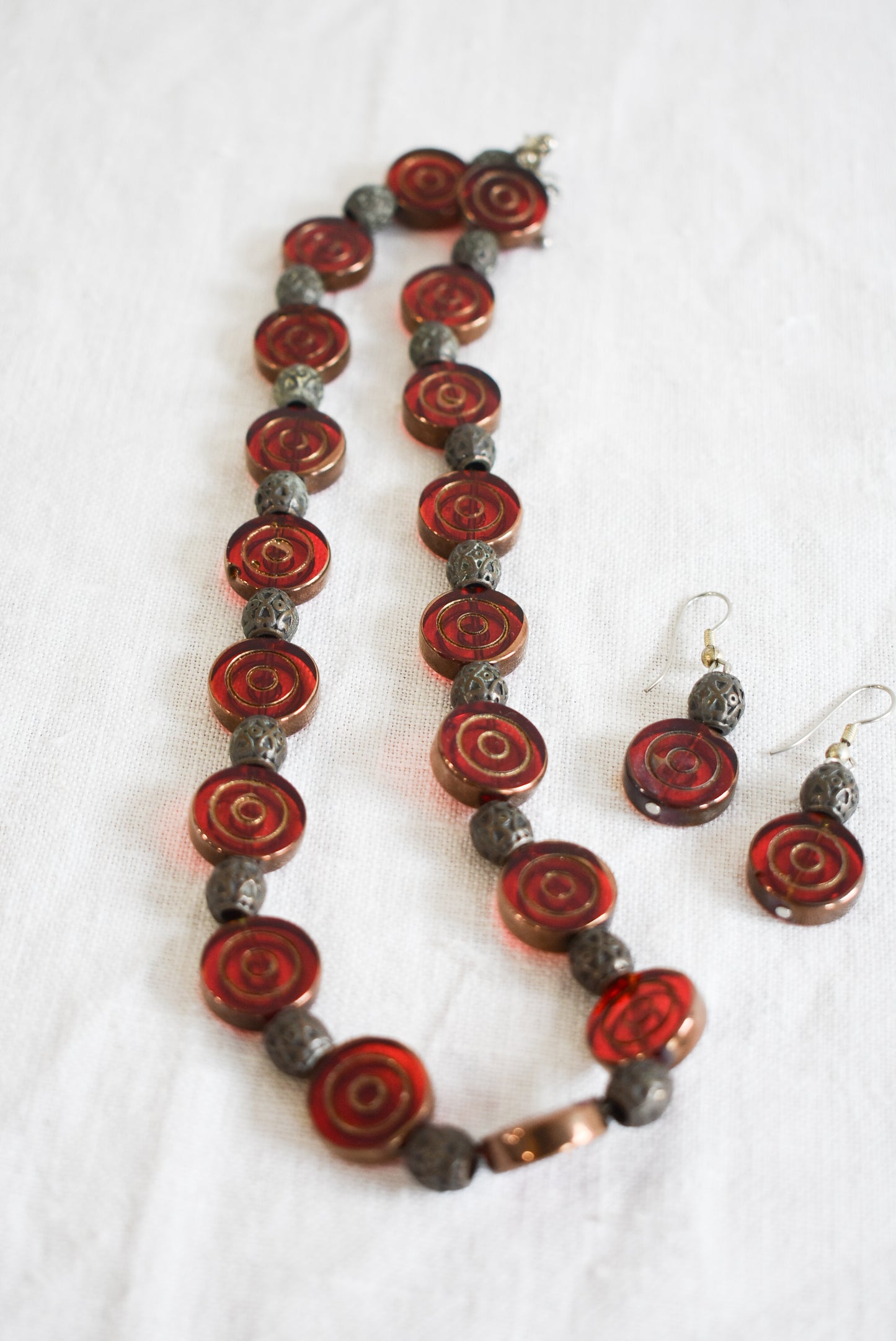 Stunning red glass beaded jewellery set